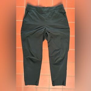 Preowned Black Banana Republic Hayden Casual Dress Pants size M